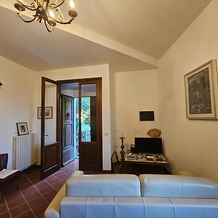 Carla - Vicino Riviera Del Conero E Ai Colli Dell' Infinito Ancona